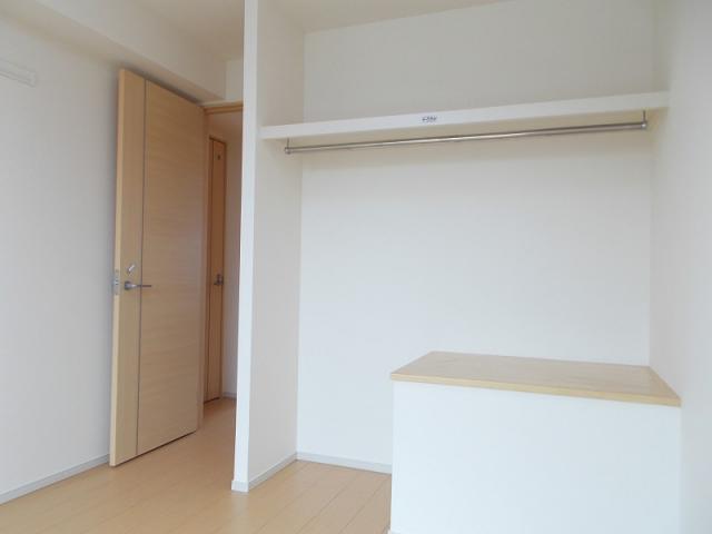 洋室(北5.4畳)収納 洋室(北5.4畳)収納