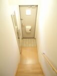玄関ホール (玄関)