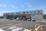 ウエルシア沼田栄町店 1,377m