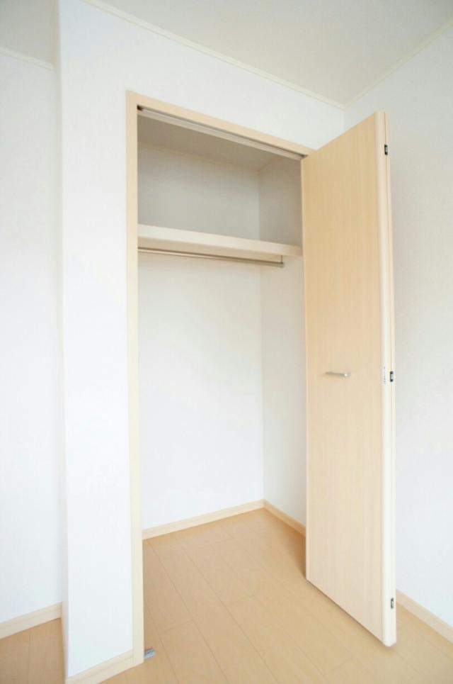 洋室(6.4畳)収納 洋室(6.4畳)収納