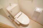 トイレ(温水洗浄便座）
