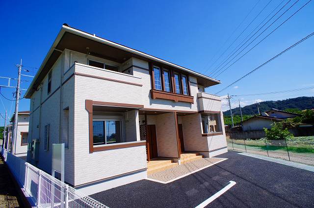 渋川市白井 賃貸アパート(ハイツ)