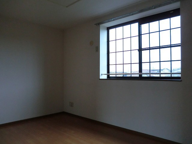 洋室(6.5畳) 洋室(6.5畳)