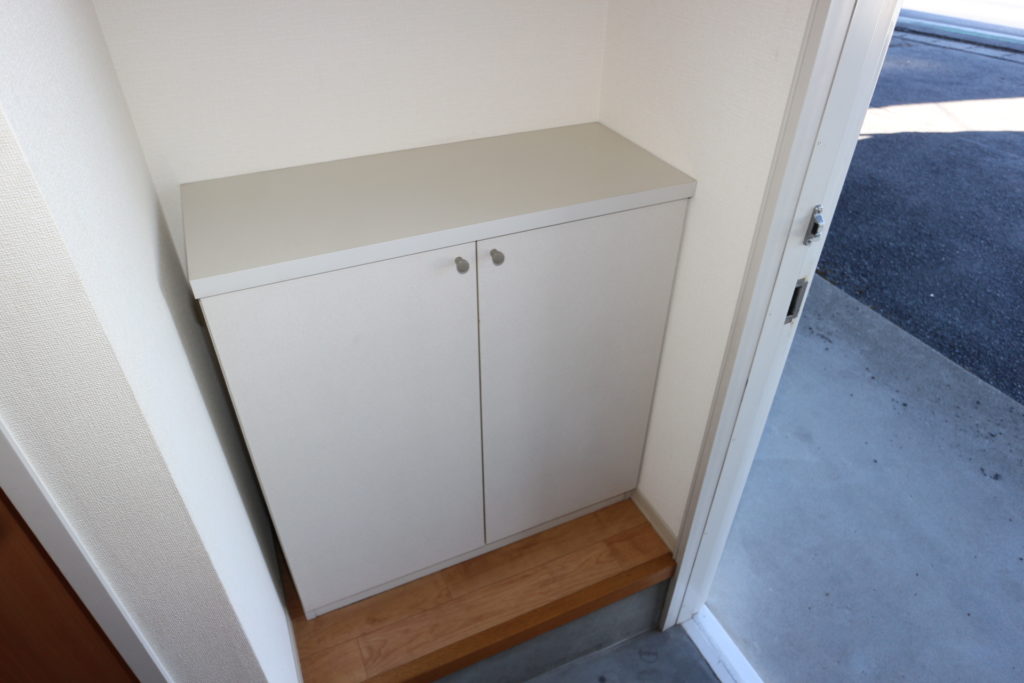 下駄箱(下) 下駄箱(下)