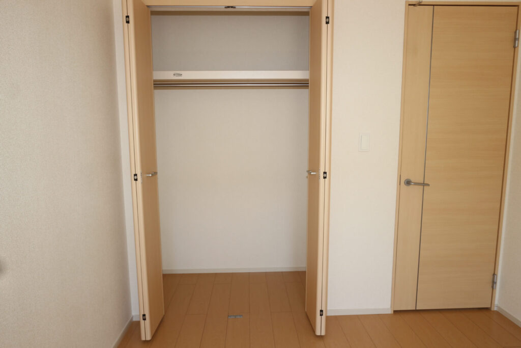 洋室収納 洋室収納