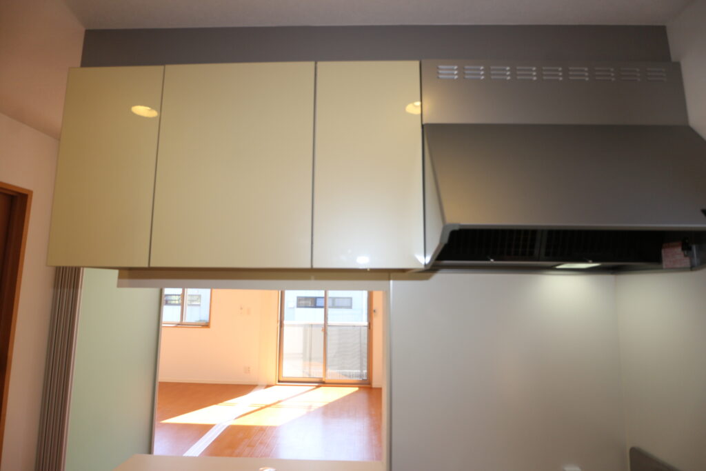 吊り戸棚、換気扇フード 吊り戸棚、換気扇フード