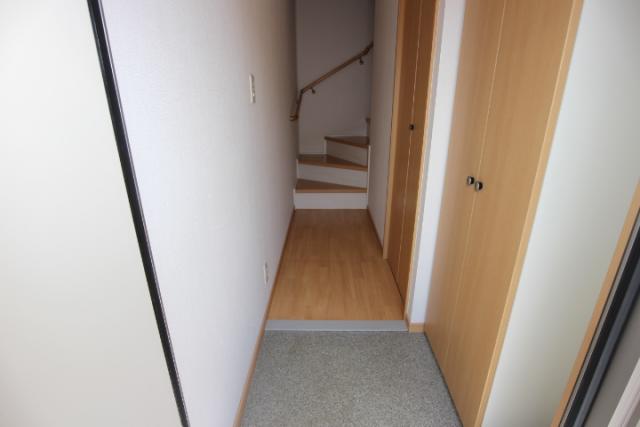 玄関ホール、下駄箱 玄関ホール、下駄箱