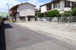 建物外観、月極駐車場